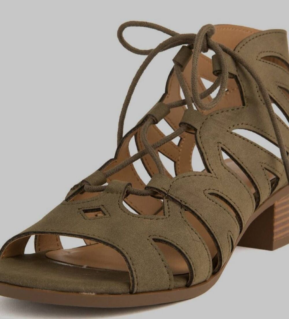 CITY CLASSIFIED DALLES LACE-UP SANDAL size 9 (R)